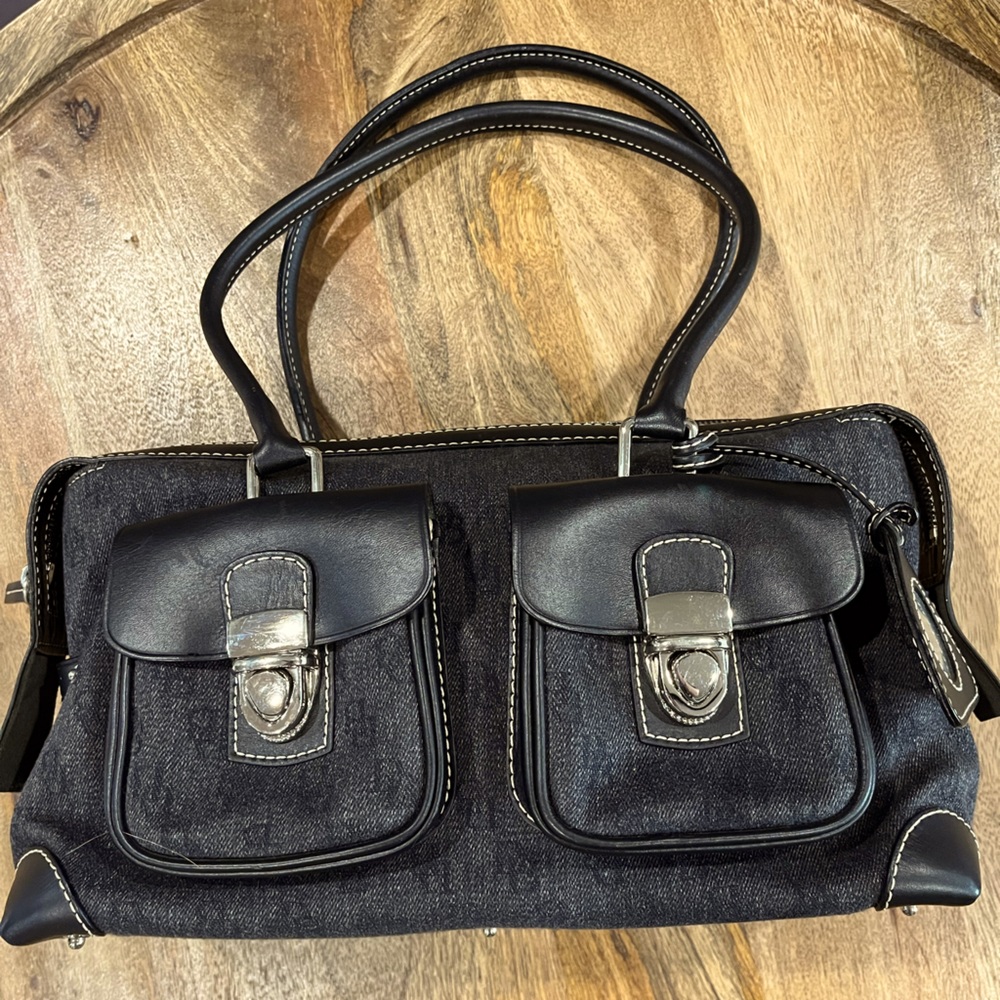 Dooney and Bourke vintage sachel